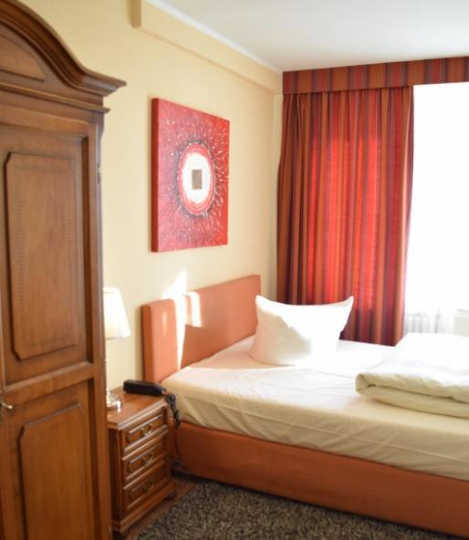 Hotel Terminus Düsseldorf Zewnętrze zdjęcie