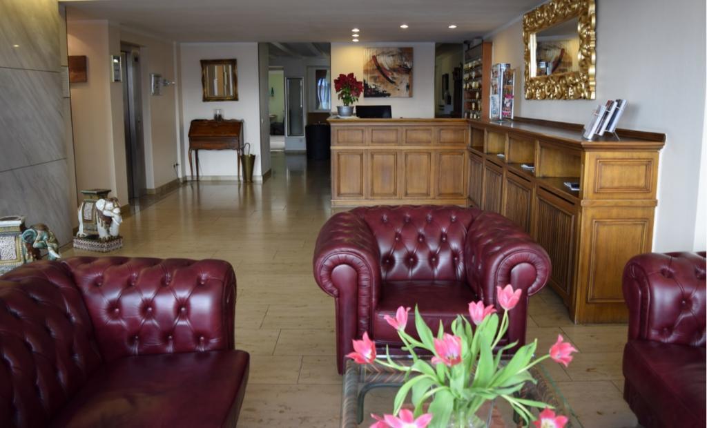 Hotel Terminus Düsseldorf Zewnętrze zdjęcie